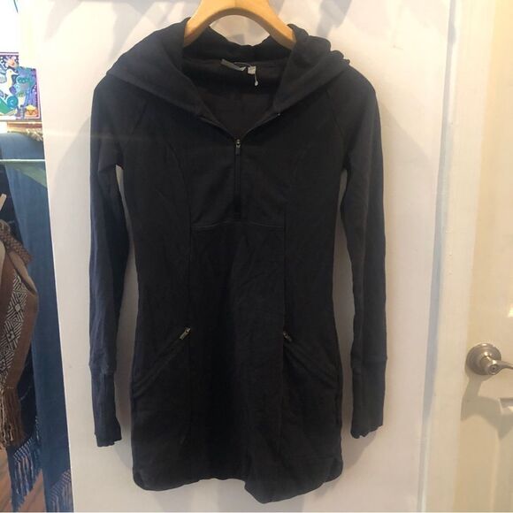 Athleta Black Hooded Active Pull Over (XXS) - Picture 6 of 6